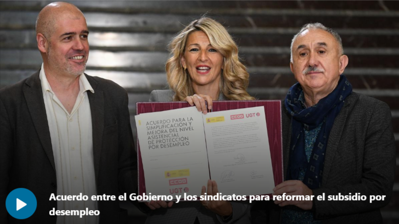 Yolanda Díaz y representantes de sindicatos